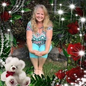 Meet your Posher, Violet